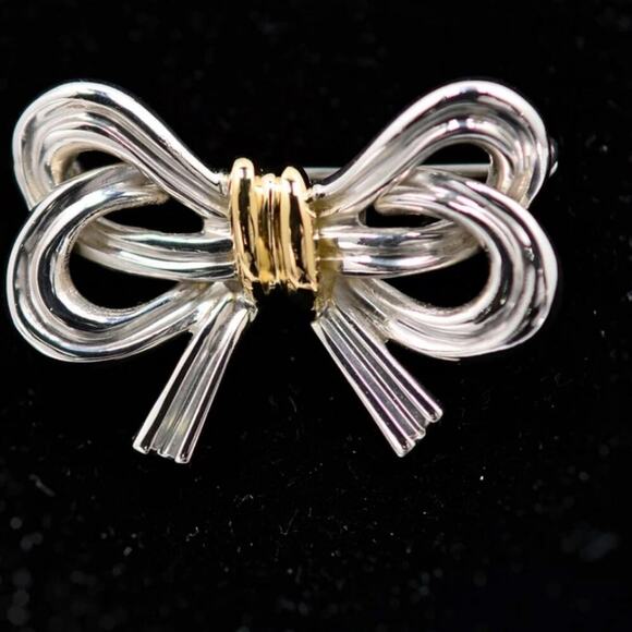 AuthenticTiffany & Co. Sterling Silver and 18k Yellow Gold Ribbon Bow brooch